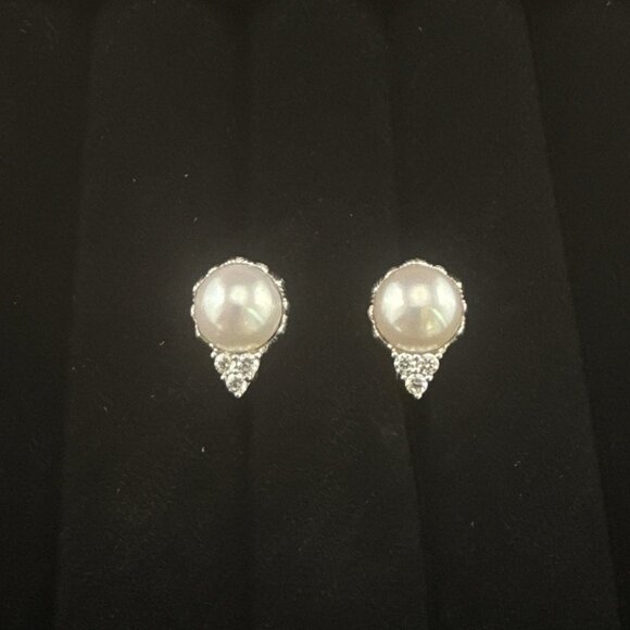 Judith Ripka Earrings Pearl Ivory CLIP ON Sterling Silver Stud CZ 925 Dainty QVC - Picture 1 of 11